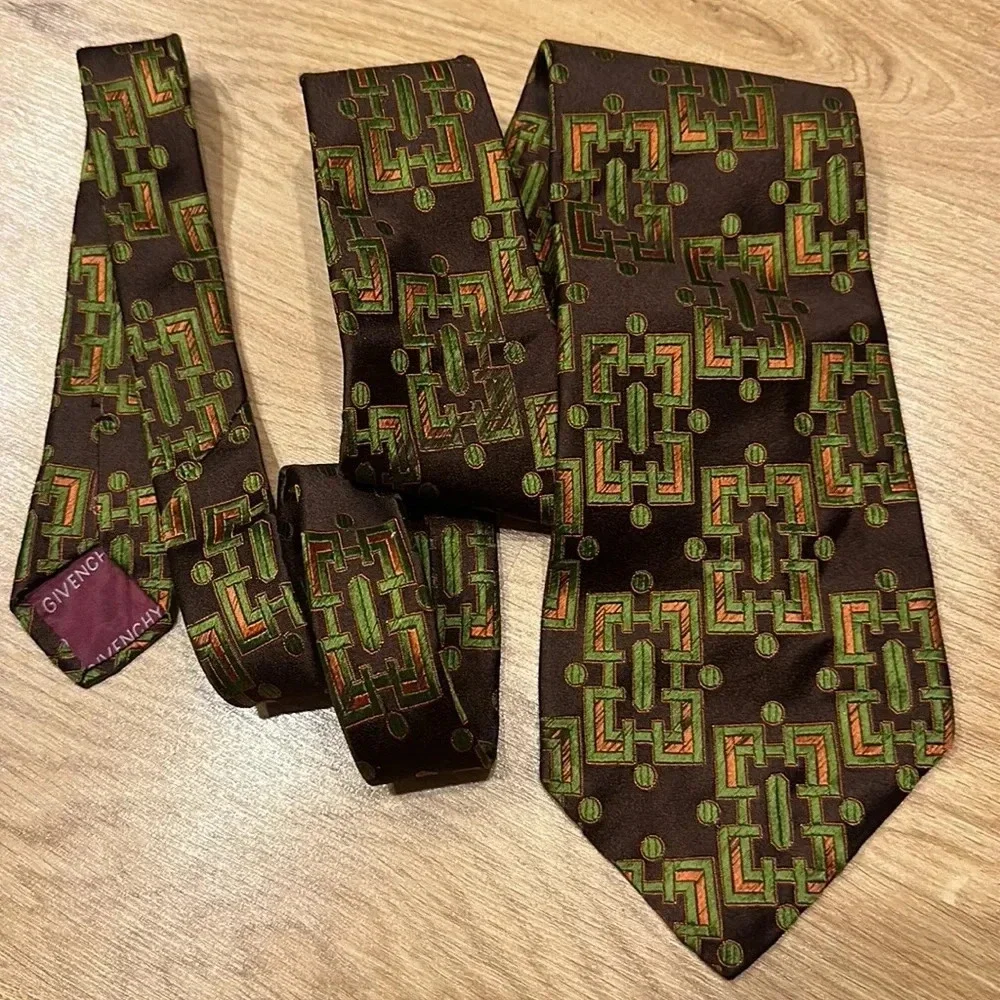 Givenchy Mens Multicolor Abstract Silk Adjustable Pointed Necktie